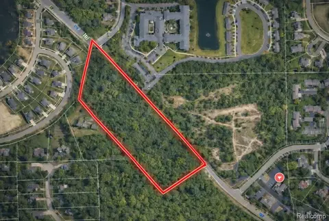 000 Union Lk, White Lake, MI 48386