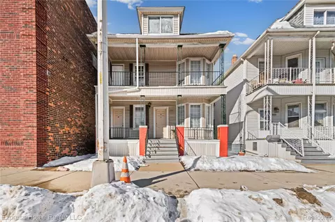 3321 Holbrook St, Hamtramck, MI 48212