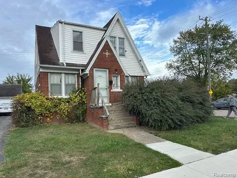 21975 Beechwood Ave, Eastpointe, MI 48021
