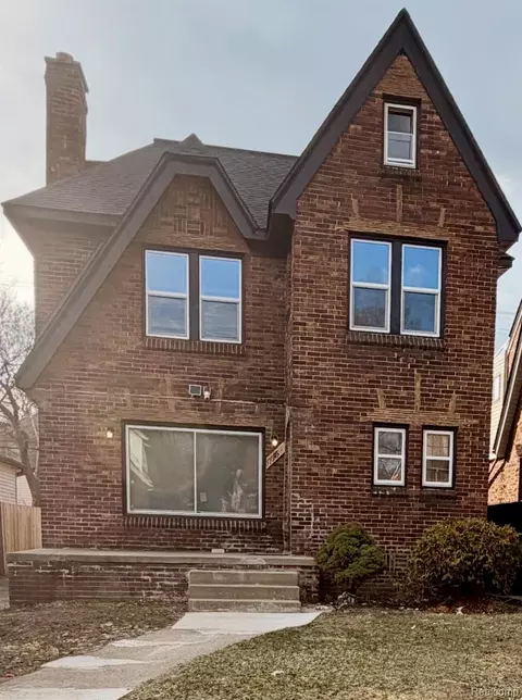 17545 Pennington Dr, Detroit, MI 48221
