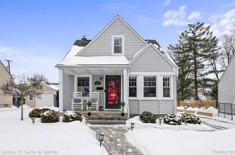550 Arthur St, Plymouth, MI 48170