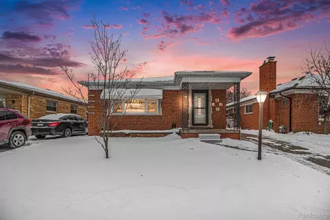 4475 Lincoln Blvd, Dearborn Heights, MI 48125