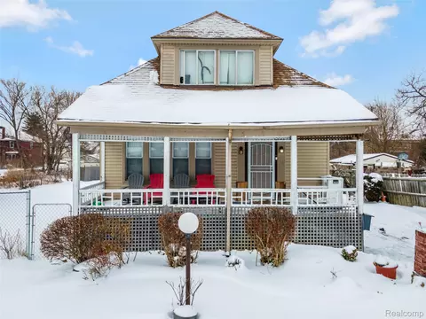 2991 Garland St, Detroit, MI 48214