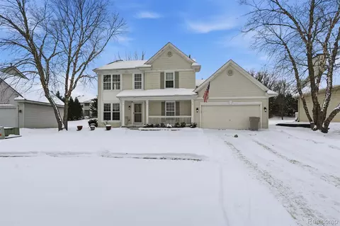 3800 Snowden Ln, Genoa, MI 48843