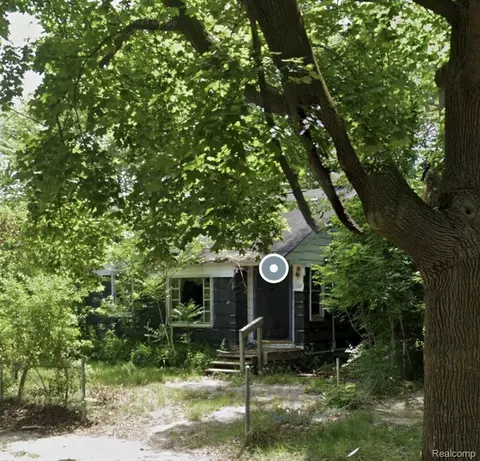 1526 Arizona Ave, Flint, MI 48506