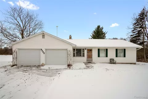 9322 Rossman Hwy, Windsor, MI 48827