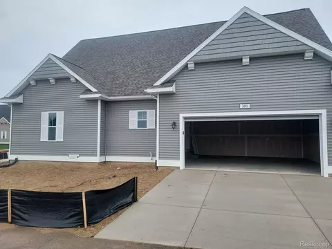 380 Dorchester Dr, Howell, MI 48855