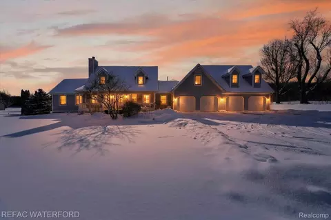 12687 Scott Rd, Springfield, MI 48350