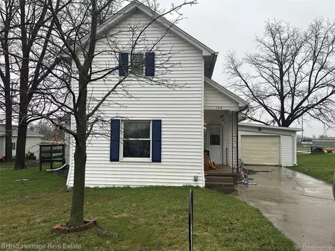 126 W Mason, Morrice, MI 48857