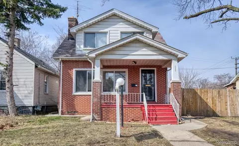 15509 Holmur St, Detroit, MI 48238