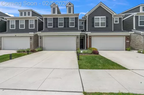 4782 Broomfield Way, Lake Orion, MI 48359