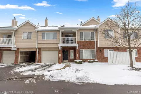 23018 Fairlane Blvd, Woodhaven, MI 48183