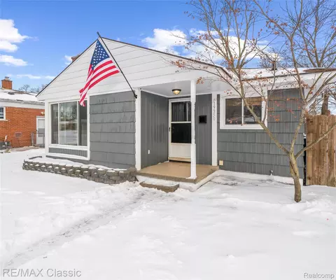 19350 Antago St, Livonia, MI 48152