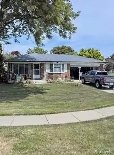 4935 Vista Ct, Sterling Heights, MI 48310