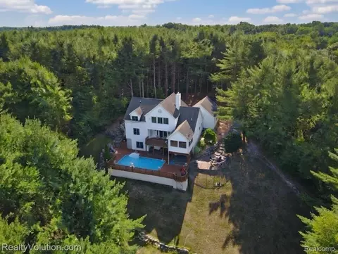 3597 Lippincott Rd, Elba, MI 48446