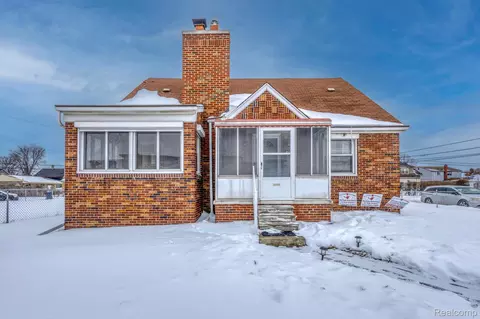 514 Beechwood St, River Rouge, MI 48218