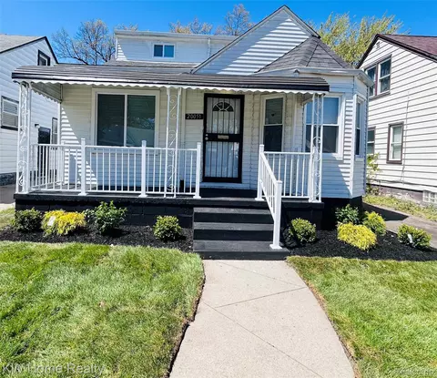 20051 Prairie St, Detroit, MI 48221