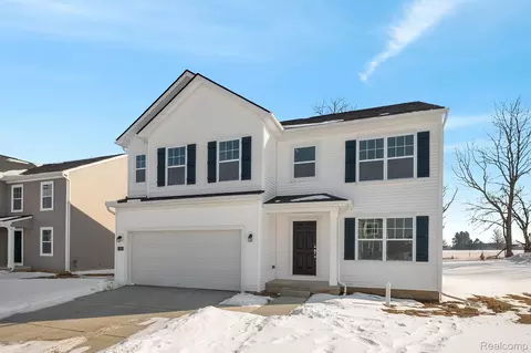 700 Knollwood Bnd, Chelsea, MI 48118