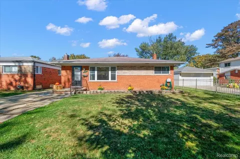 1687 Fontaine Ave, Madison Heights, MI 48071