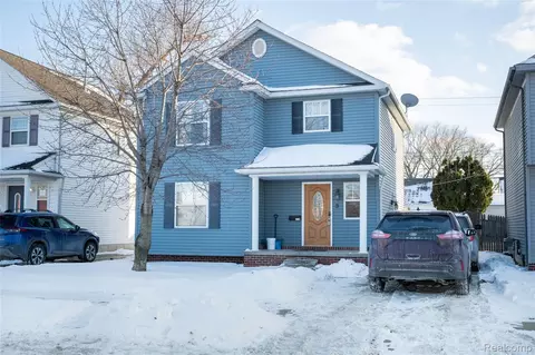 1750 E Woodruff Ave, Hazel Park, MI 48030