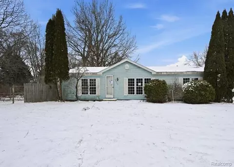 16503 Doyle Rd, Richland, MI 48626