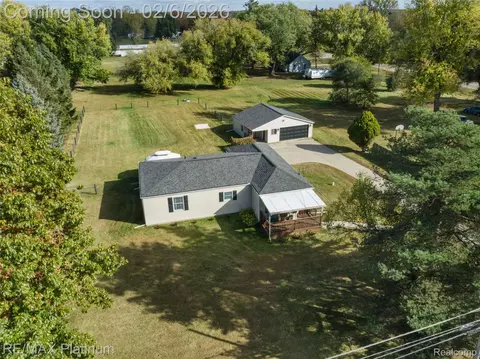 3499 S State Rd, Davison, MI 48423