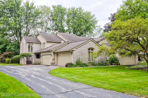 1470 Timberview Trl, Bloomfield Hills, MI 48304