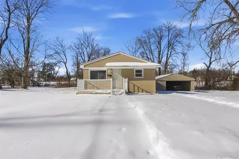 15465 Trinity St, Detroit, MI 48223