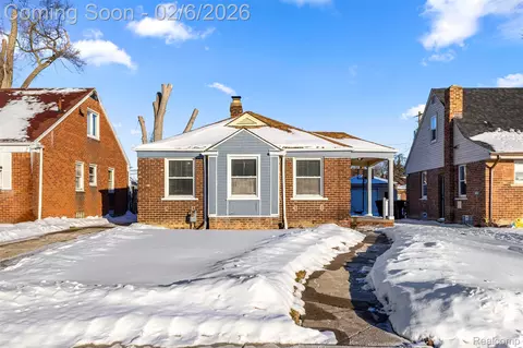 19152 Whitcomb St, Detroit, MI 48235