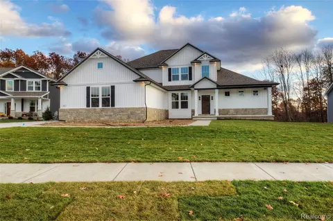 626 Round Rock, Marion, MI 48843