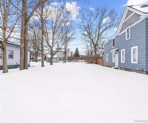 12 N River St, Ypsilanti, MI 48198