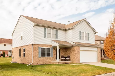 661 Lemay, Detroit, MI 48214