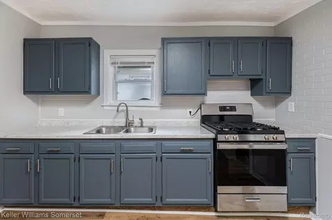Kitchen - 8233 Meadow Ave, Warren, MI 48089 photo 1 of 1