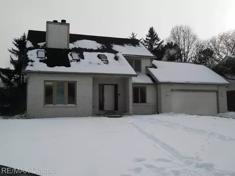 41345 Singh Blvd, Novi, MI 48375