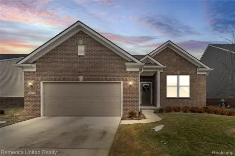 50222 Thatcher St, Canton, MI 48188