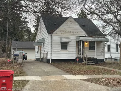14639 Jacob Ave, Eastpointe, MI 48021