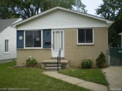 22306 Columbus Ave, Warren, MI 48089