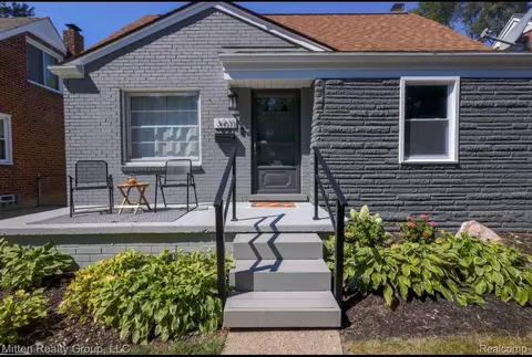 3011 N Alexander Ave, Royal Oak, MI 48073