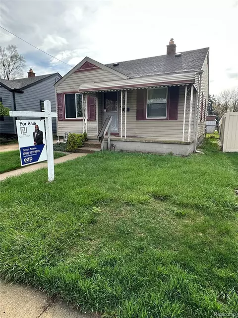 12100 Helen St, Southgate, MI 48195