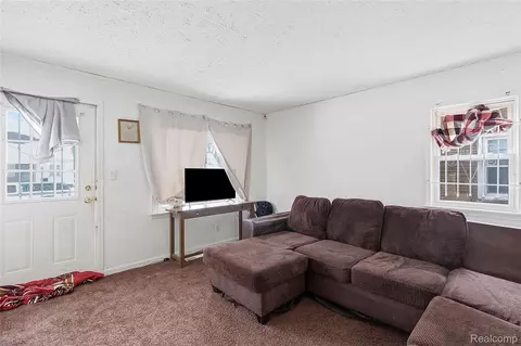 6347 Plainview Ave, Detroit, MI 48228