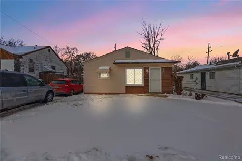 6075 Ashton Ave, Detroit, MI 48228