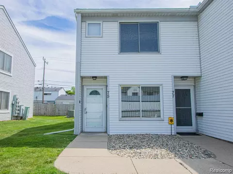 75 Rosebud Ln, Mount Clemens, MI 48043
