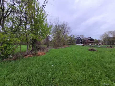 2184 Field St, Detroit, MI 48214