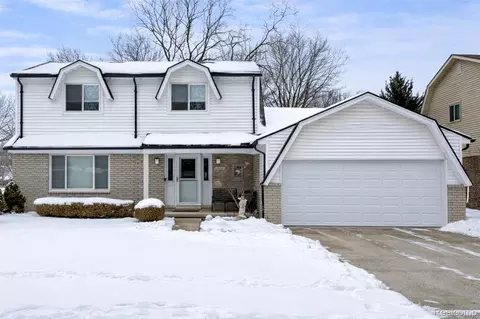 45900 Gainsborough Dr, Canton, MI 48187