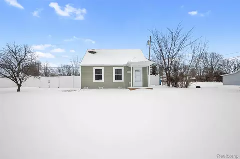 15223 Allen Rd, Southgate, MI 48195