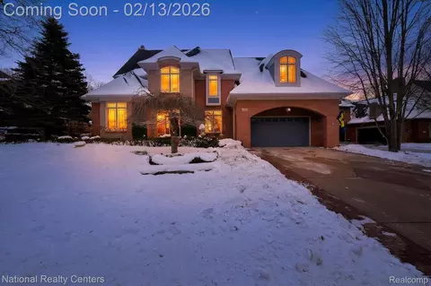721 Elderberry Ct N, Commerce, MI 48390