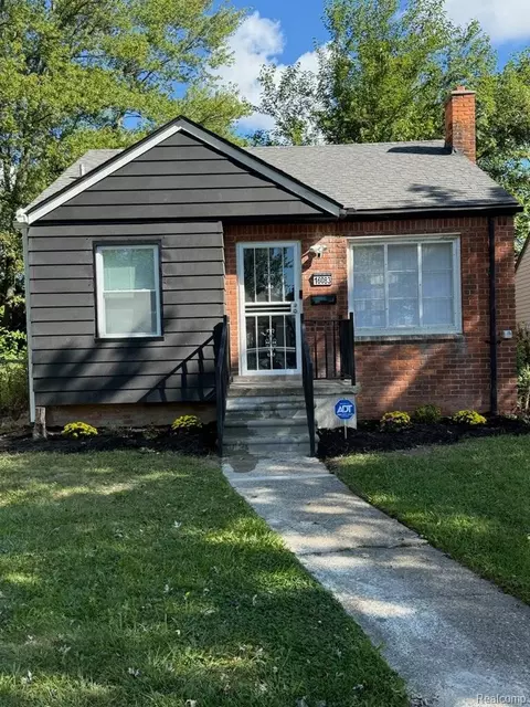 16083 Manning St, Detroit, MI 48205