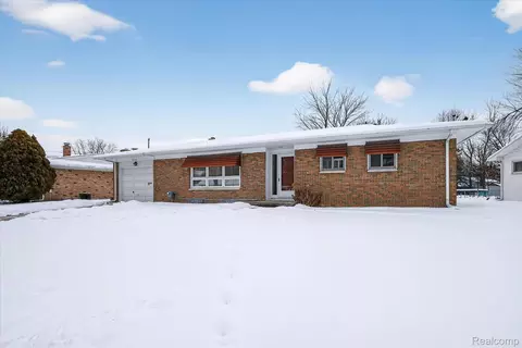 3723 Weger Pl, Lansing, MI 48910