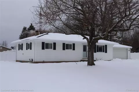 1279 Westbrooke Dr, Mayfield, MI 48446
