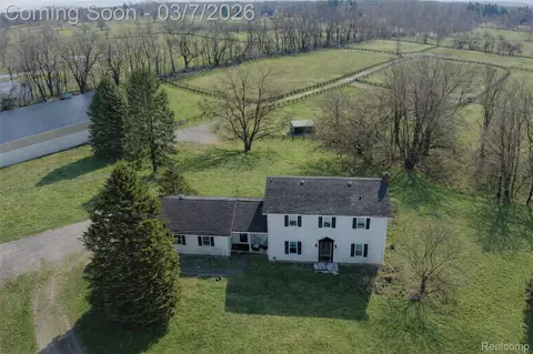 4350 Locust Valley Ln, Addison, MI 48370